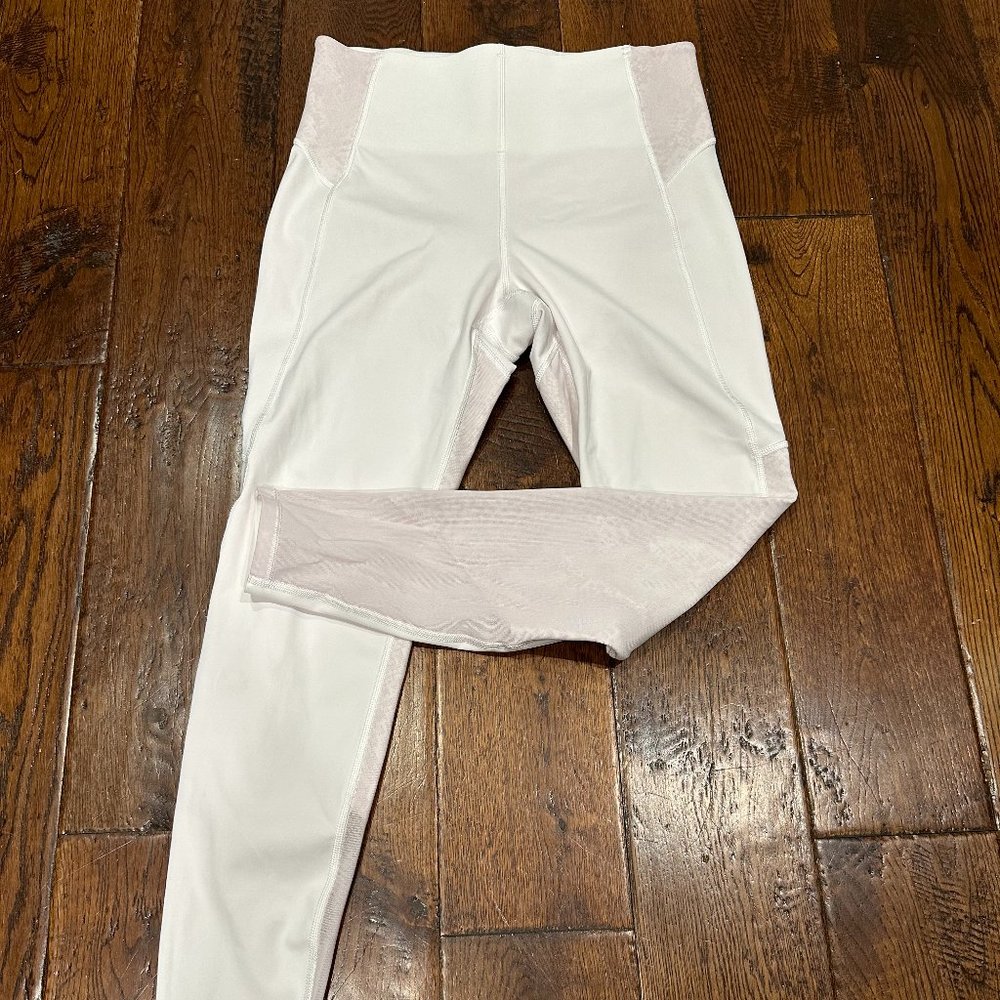 Athleta White Snake S